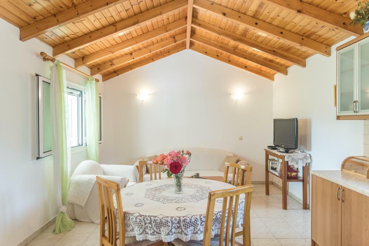Villa Armonia Vitaládes Eksteriør bilde